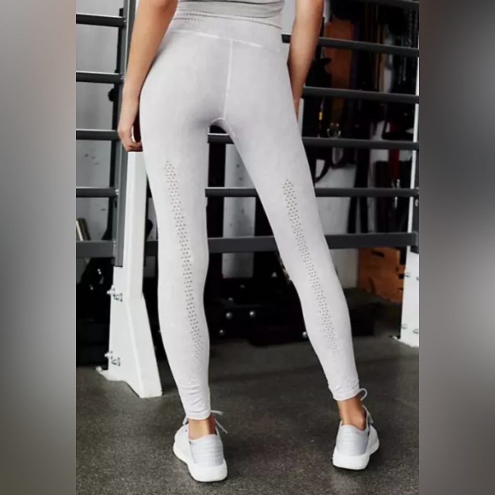Free People Movement High-Rise 7/8 Good Karma Leggings Ice Grey M/L $98